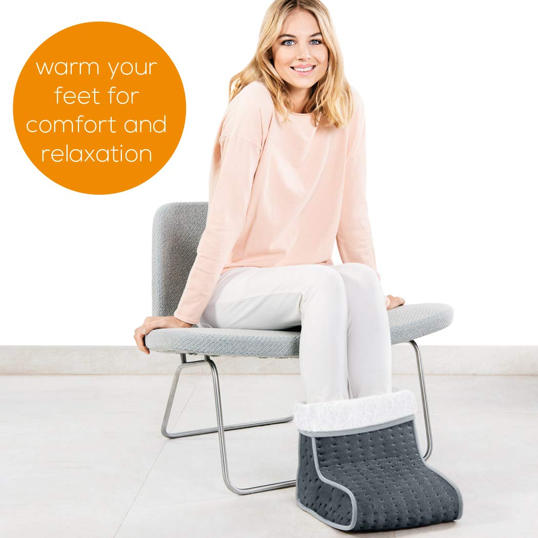 Beurer FW20UK Cosy Foot Warmer - Grey, Electric foot warmer for cold feet, 3 temperature settings, Cosy teddy fleece lining, Soft and breathable, Suitable up to shoe size 12.5, Washable lining