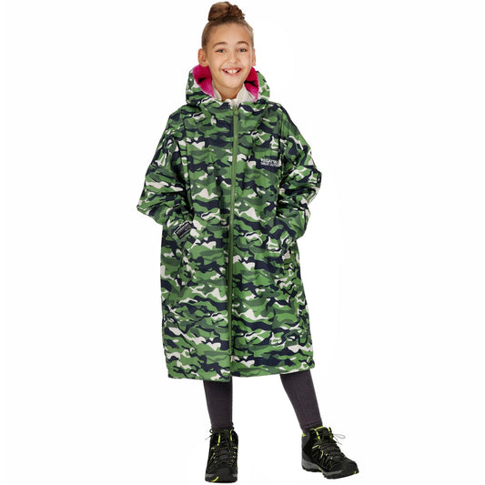 Regatta Kids Junior Waterproof Changing Robe, Borg Lined Changing Robe with Hood - Perfect for Outdoor Water Activities