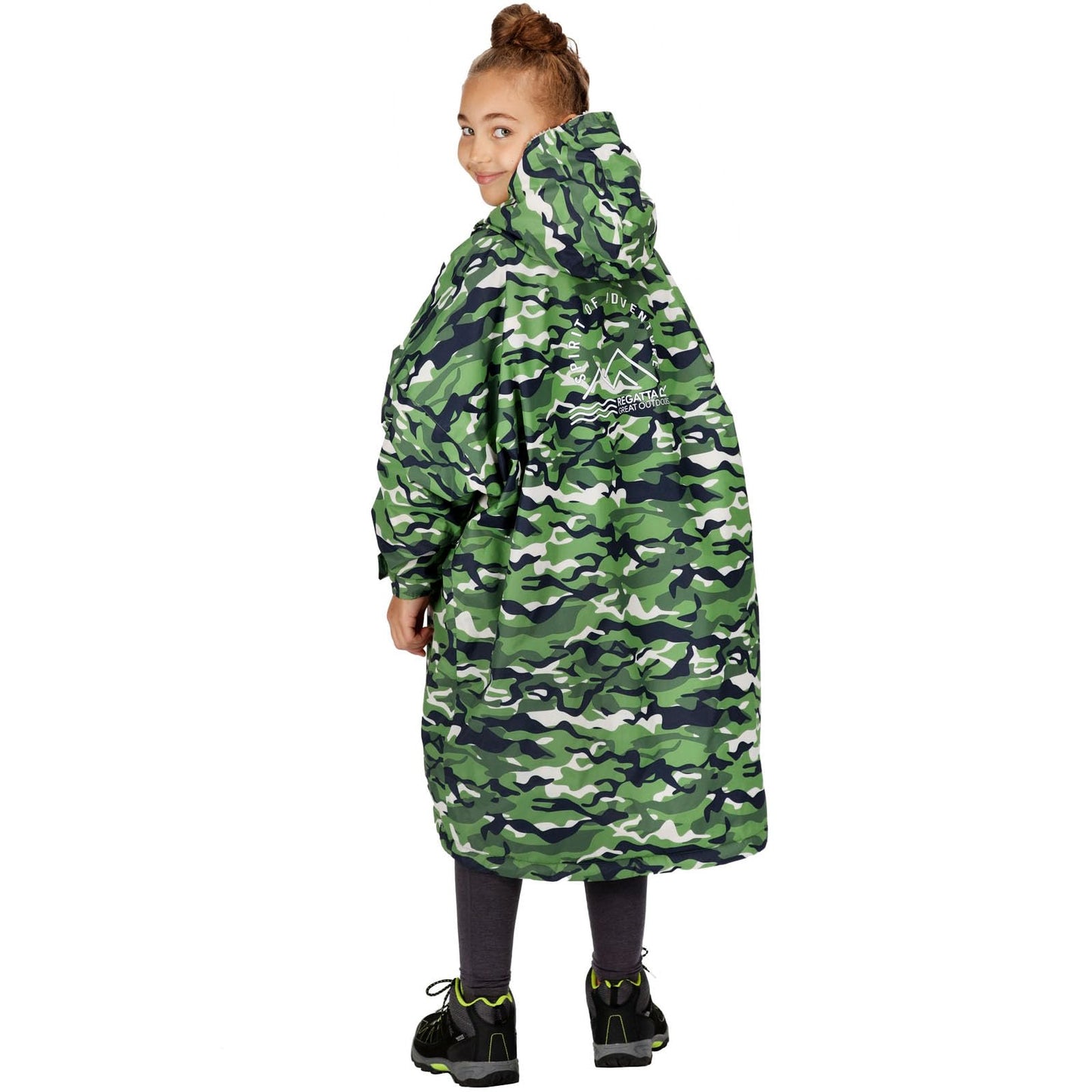 Regatta Kids Junior Waterproof Changing Robe, Borg Lined Changing Robe with Hood - Perfect for Outdoor Water Activities